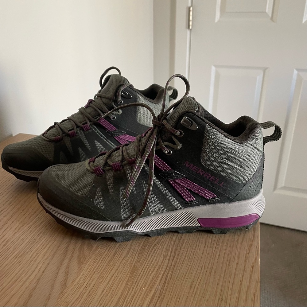 Women’s Merrell Zion FST Mid WP Hiking Boot Size 8 - Picture 1 of 5
